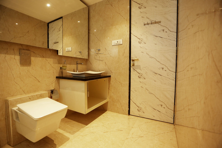 Bathroom 7