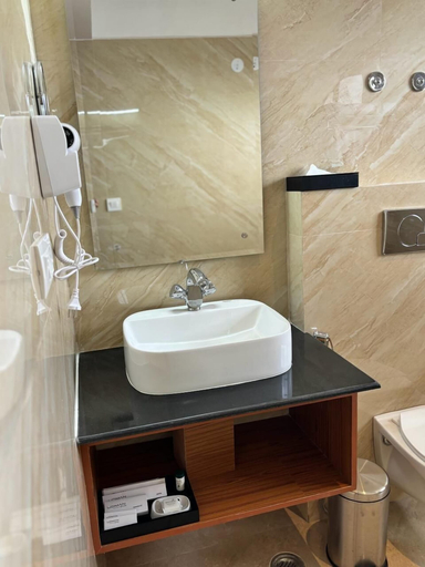 Bathroom 4, Udman Grand Mashobra, Shimla