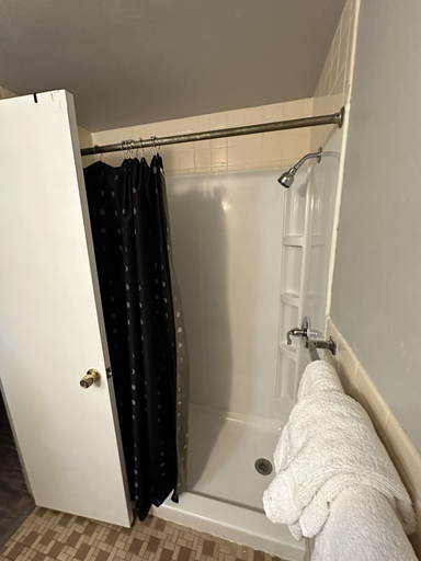Bathroom 3, Budget Inn, Outagamie