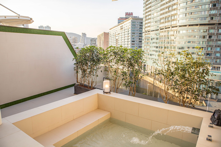 Swimming Pool 5