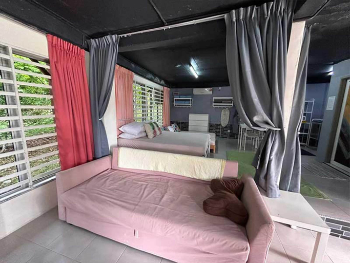 Bedroom 23