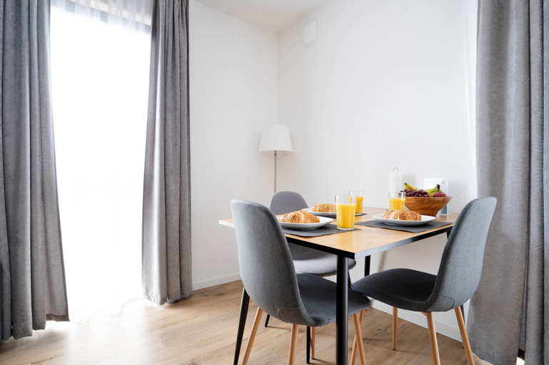 Dining Room 6