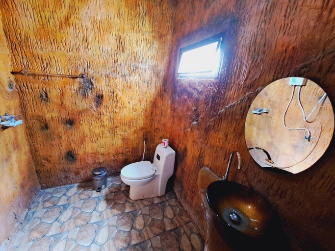 Bathroom 3, Timberland and Fruit Resort, Suan Phung