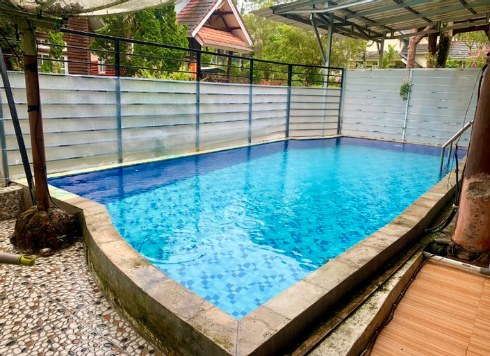 Sport & Beauty 4, Villa Kota Bunga Puncak 5+1 Kamar Dengan Kolam Renang Pribadi, Bogor