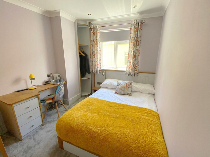 Bedroom 2, Orchard house bed and breakfast, Swindon