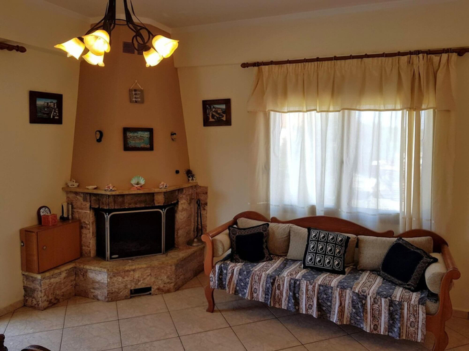 Others 4, Eftihia s Traditional House, Crete