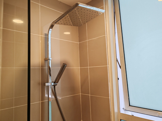 Bathroom 5
