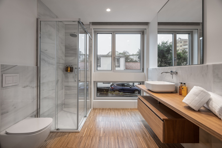 Bathroom 4, I Loft Santiago by Upper Luxury Housing, A Coruña
