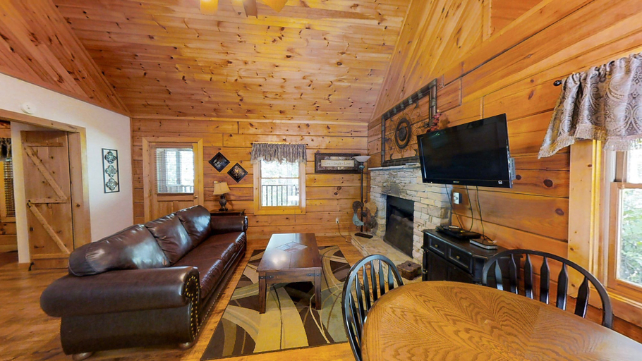 Others 4, Cabin Fever, Sevier
