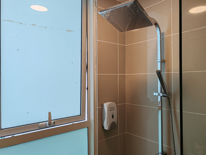 Bathroom 8