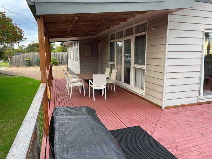 Exterior & Views 5, Waterloo at Cowes, Bass Coast  - Phillip Is.