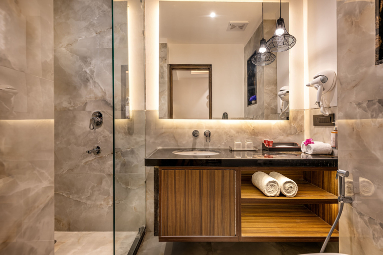 Bathroom 3, Lords Eco Inn Dehradun, Dehradun