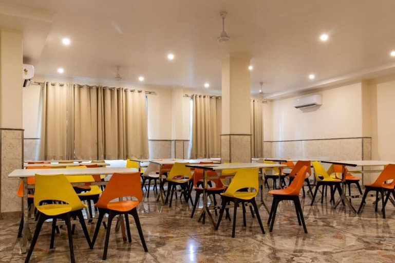 Food & Drinks 4, Hotel Dev Residency By GRB, Delhi