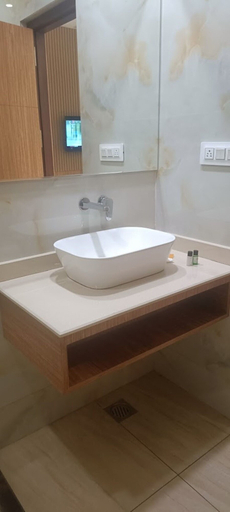 Bathroom, Country Green Hotel, Bareilly