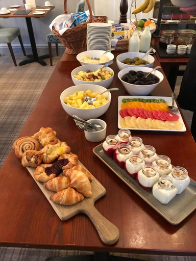 Food & Drinks 5, Mallyan Spout Hotel, North Yorkshire