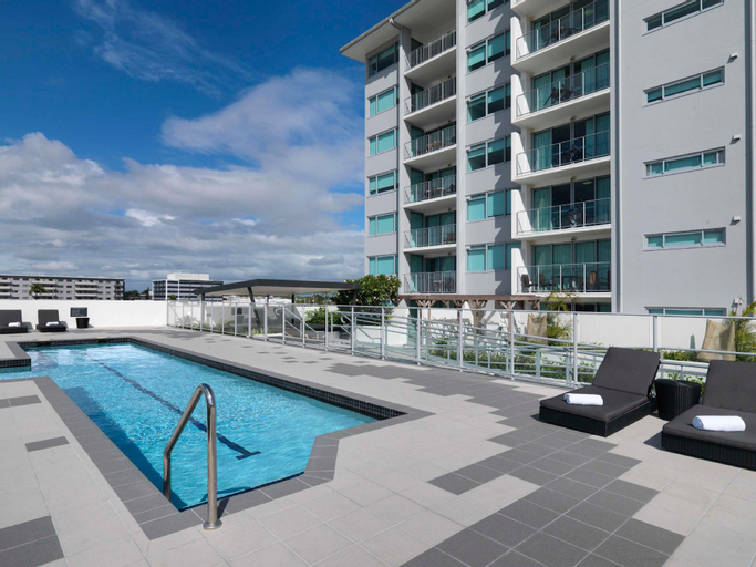 Swimming Pool 8