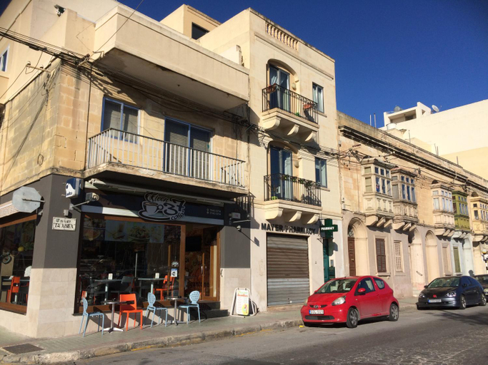 Exterior & Views 2, Seafront Apartment