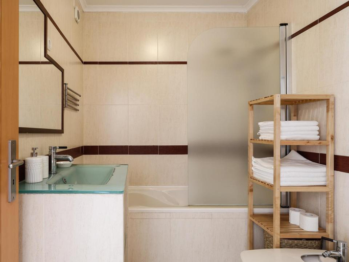 Bathroom 3, Lisbon Alfama Terrace, Lisbon
