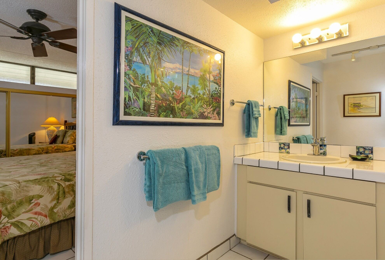Bathroom 3, Kihei Akahi by Coldwell Banker Island Vacations, Maui