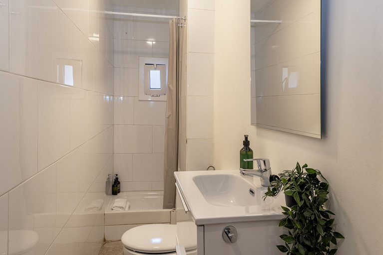 Bathroom 3, Aragó Suites, Barcelona