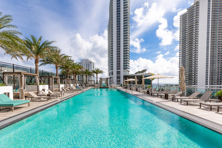 Sport & Beauty 2, Hyde Beach House Hollywood Private Suites, Broward