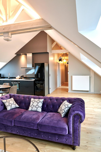 Others 4, L'appartement et les Suites de VJL..., Marne