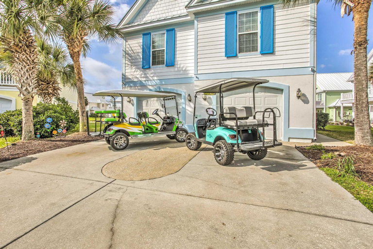 Exterior & Views