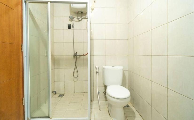 Bathroom, Simple & Stylish Studio in Central Jakarta, Central Jakarta