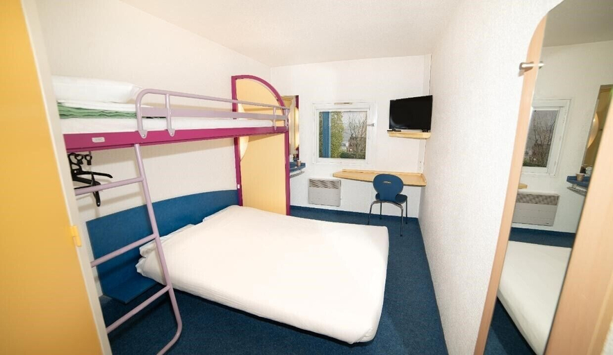 Bedroom 4, Accueil Hotel Besançon, Doubs