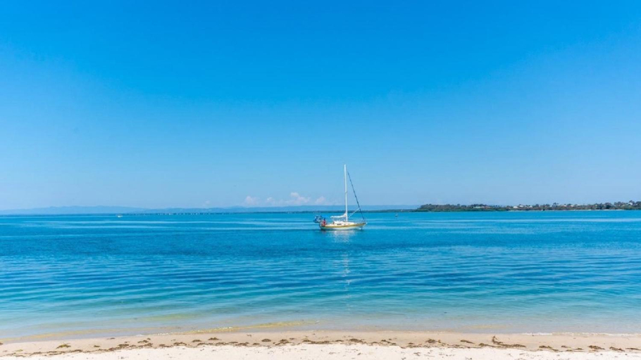 Exterior & Views 4, Waterfront Retreat with room for a boat - Welsby Pde, Bongaree, Bribie Island