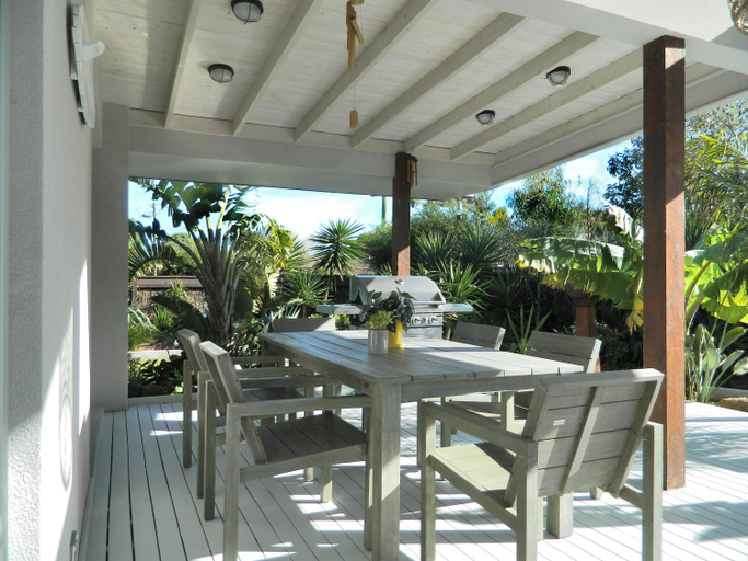 Others 4, Beachside Rosebud Retreat with Wheelchair access, Melbourne