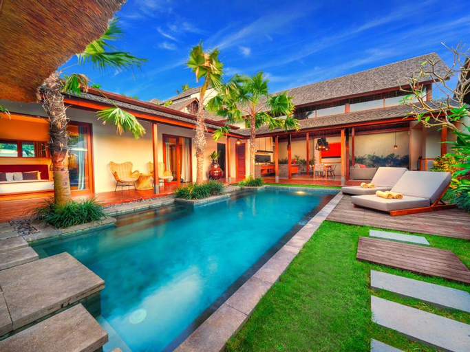 Swimming Pool 1