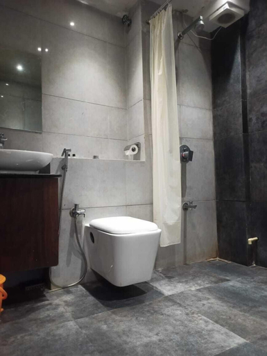 Bathroom 4, LVH Om Sanctuary Palace Resort, Ahmadabad