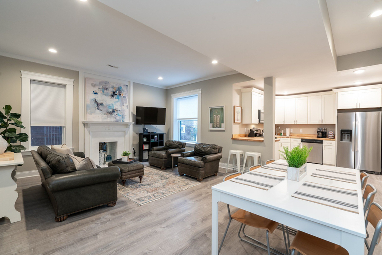 4632(2ndFl): Historic Haven by JZ Vacation Rentals, Saint Louis