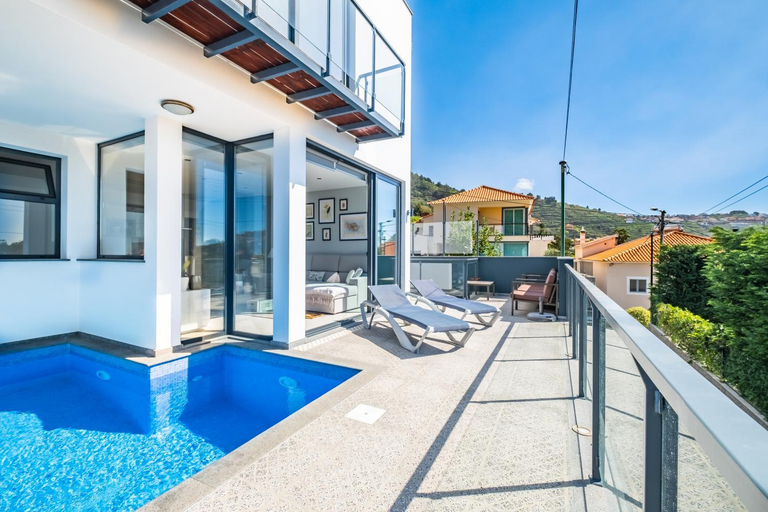 Others 5, Hillside Villa, Calheta