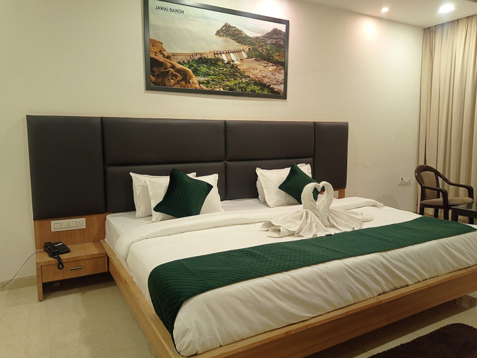 Bedroom 3, Sun Stone Hotel & Club - Jawai, Pali