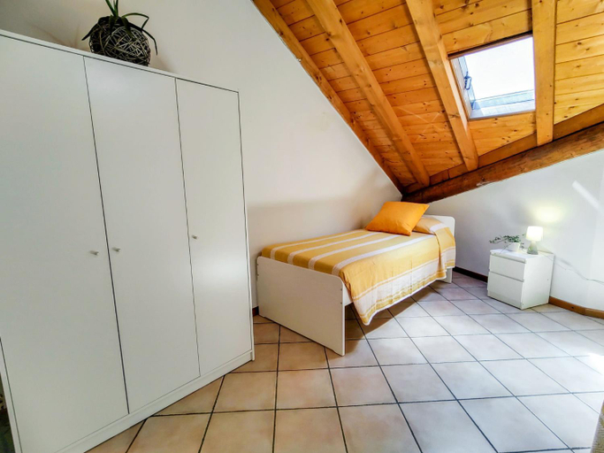 Bedroom 2, Apartment Relax by Interhome, Como