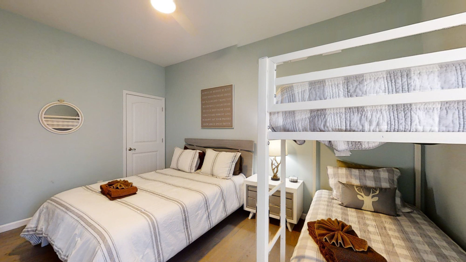 Bedroom 3, Above The Cove, Sevier