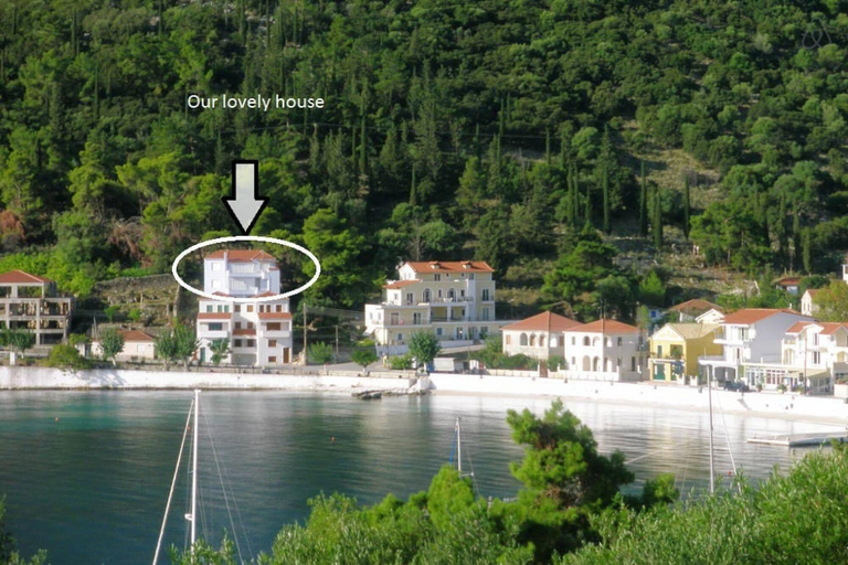 Room 1, Agia Efimia seaside 2b/r apartment, Ionian Islands
