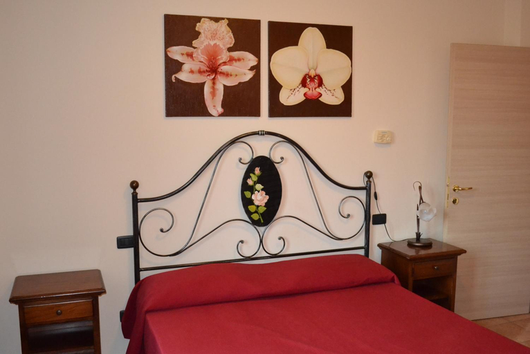 Others 2, B&B La Ca Vecia, Parma