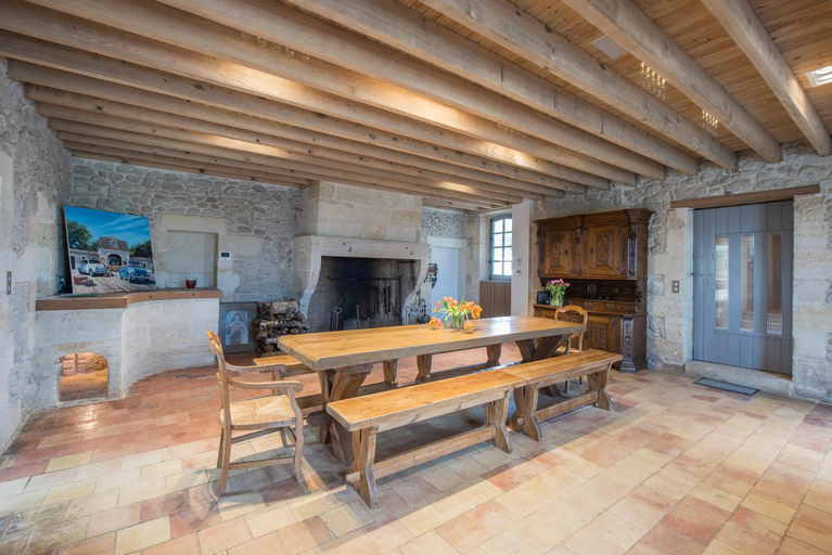 Food & Drinks 3, Chateau Prieure Marquet, Gironde
