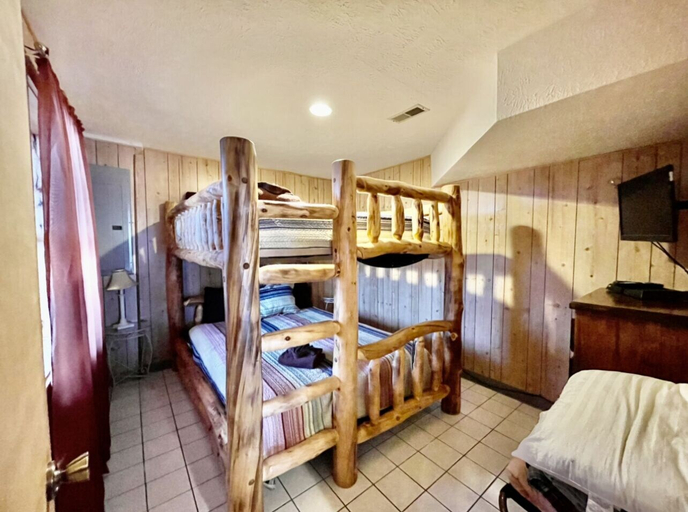 Bedroom 3, Sweet Cabins, Sevier
