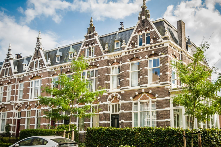 J&J, Nijmegen