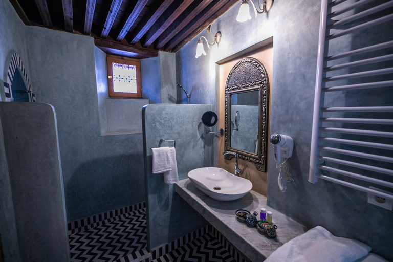 Bathroom 4, Riad Jamal, Fès
