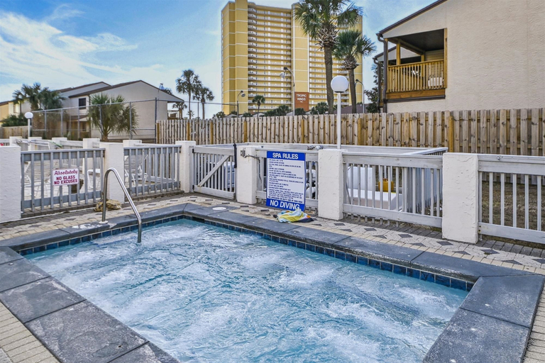 Sport & Beauty 4, Endless Summer By Book That Condo, Bay