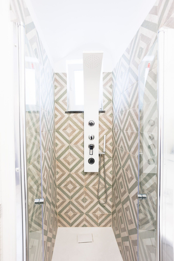 Bathroom 4, Suite Saint Michael, Napoli