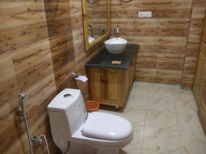 Bathroom, Hotel Jamla Inn, Kullu