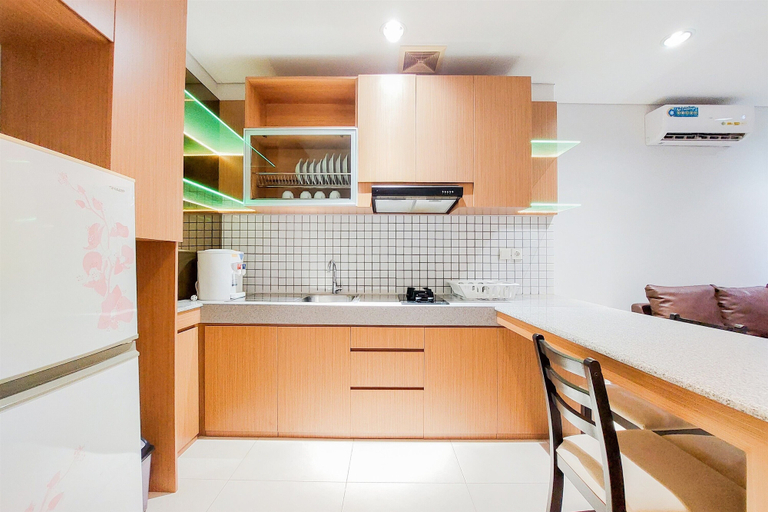 Private kitchen 5, Elegant And Spacious 2Br At Paddington Heights Apartment, Tangerang