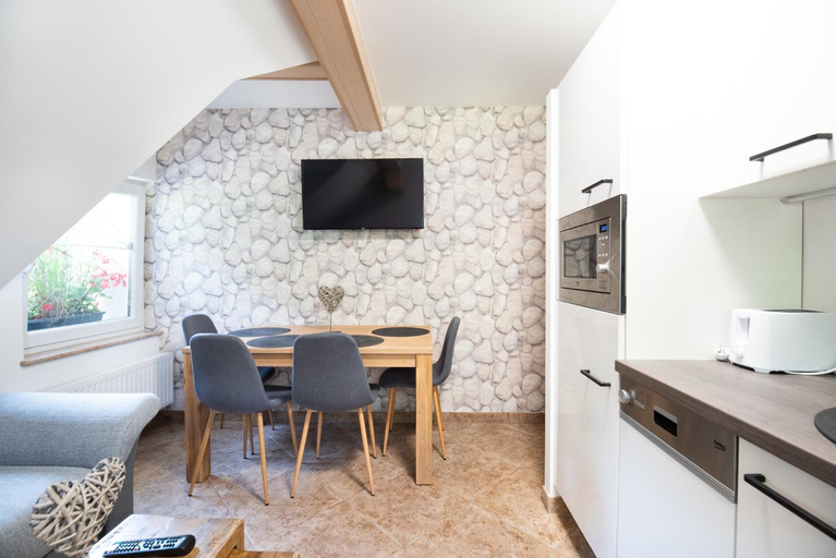 Others 5, Apartments Grad Kamen, Radovljica