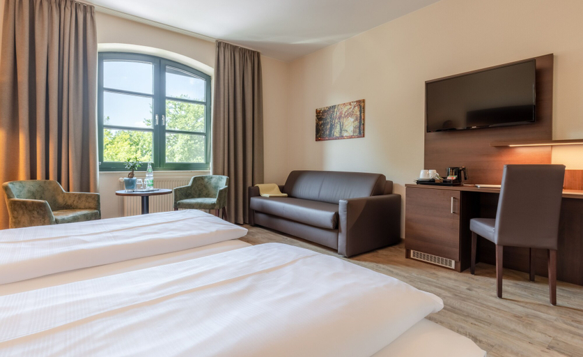 Bedroom 3, Hotel Ohlenhoff, Segeberg